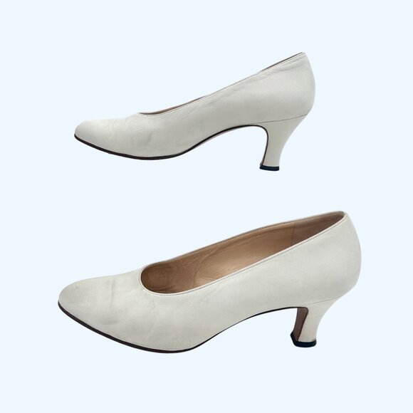 VINTAGE GUCCI IVORY ITALIAN LEATHER HEELS PUMPS SZ 38 B (8) FIT LIKE 7 - Picture 2 of 10